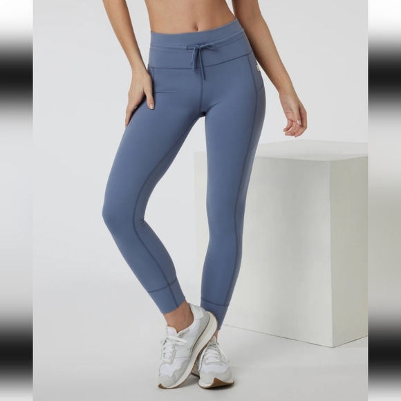 Vuori Daily Pocket Legging - Picture 1 of 6